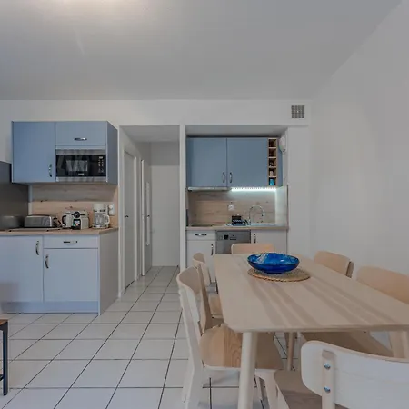 T2 Refait A Neuf - 4 Pers - Terrasse Ouest - Proche Centre - Chiens Ok - Fr-1-521-237 *